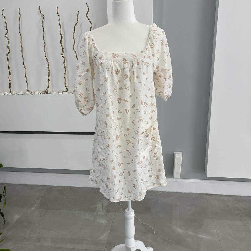 Billabong Cream and Tan Dress